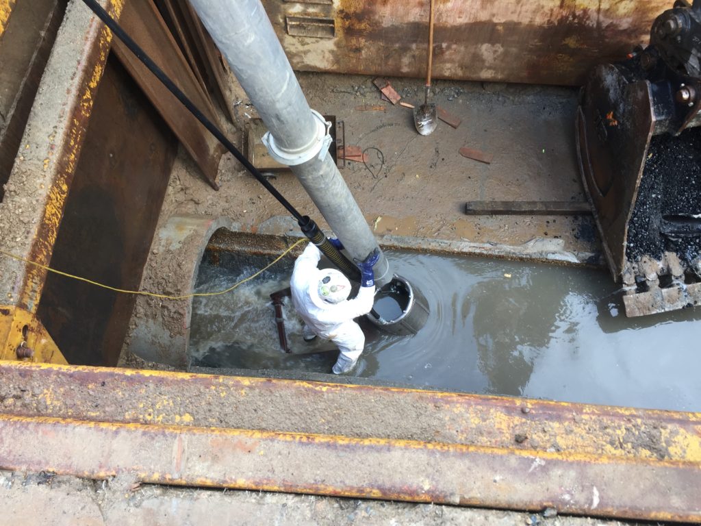 04092017 1994 Vacuuming from the bucket
